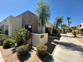 560 S Paseo Dorotea, Palm Springs, CA for lease Interior Photo- Image 2 of 4