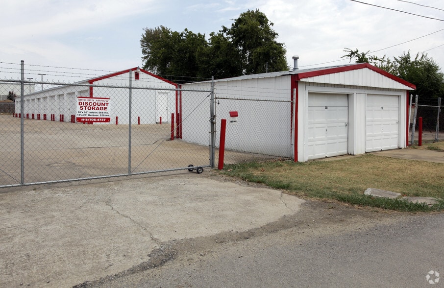 602 W Madison St, Broken Arrow, OK for lease - Primary Photo - Image 1 of 13
