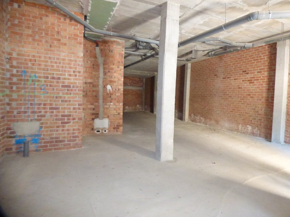 Igualada, BAR 08700 - Unit 8 - - Interior Photo - Image 2 of 4
