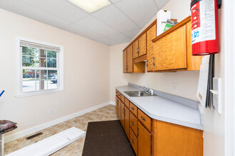 101 Lucy Ln, Waynesboro, VA for lease Interior Photo- Image 2 of 43