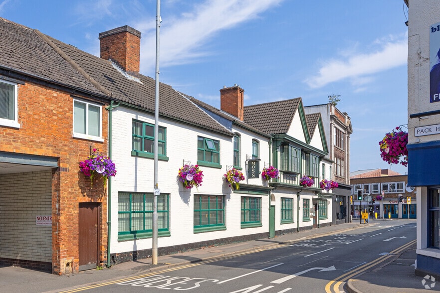 80-81 Woodgate, Loughborough for sale - Building Photo - Image 2 of 2