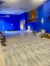 Retail in Fuenlabrada, Madrid for lease Interior Photo- Image 2 of 14