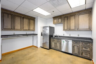 5301 Shawnee Rd, Alexandria, VA for lease Building Photo- Image 2 of 11