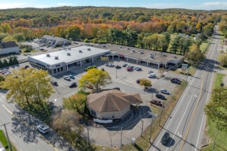 Plus de détails pour 125 Westbrook Rd, Essex, CT - Commerce de détail à louer