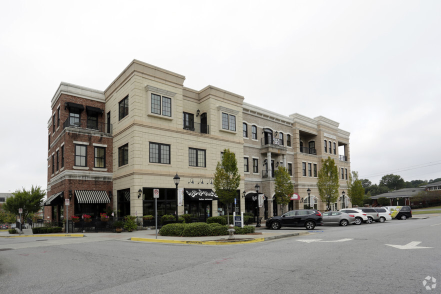 350 Town Center Ave, Suwanee, GA for lease - Primary Photo - Image 1 of 30