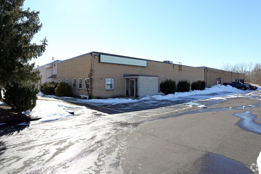 300 Enterprise Ln, Colmar, PA à vendre - Photo principale - Image 1 de 14