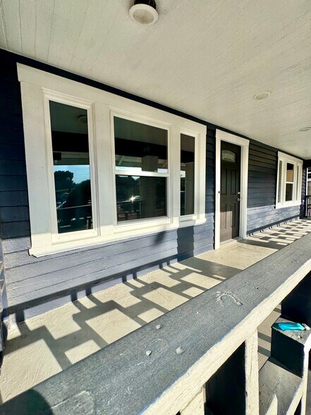 4312 Walton Ave, Los Angeles, CA à vendre - Photo du bâtiment - Image 3 de 16