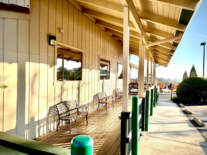 800 Delnero Dr, Sonora, CA à louer - Photo du bâtiment - Image 3 de 9