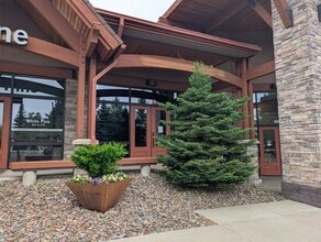 8238 N Government Way, Hayden, ID for lease Interior Photo- Image 1 of 10