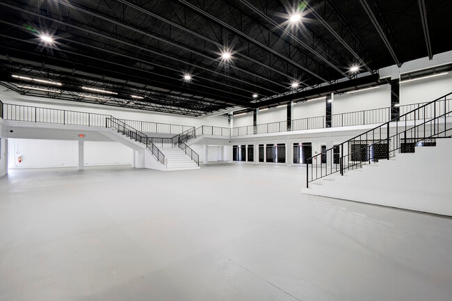 Plus de détails pour 32 S Dixie Hwy, Lake Worth, FL - Commerce de détail à vendre