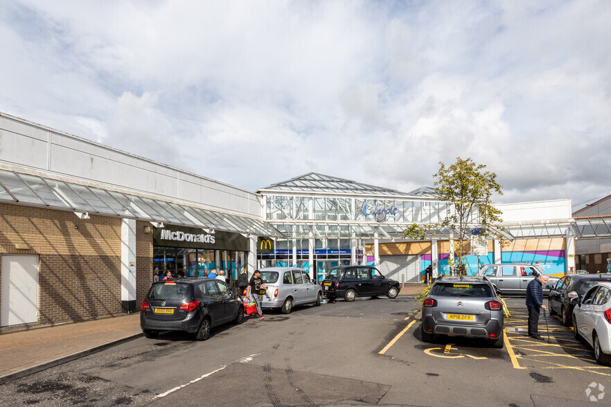 Clyde Shopping Centre, Clydebank for lease - Building Photo - Image 1 of 4