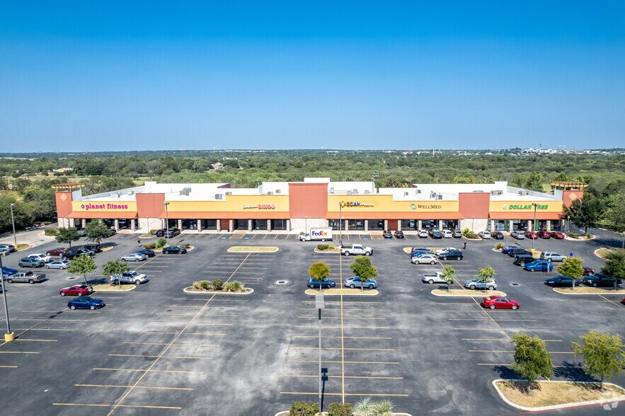 1115 SE Military Dr, San Antonio, TX à louer - Photo du bâtiment - Image 3 de 7