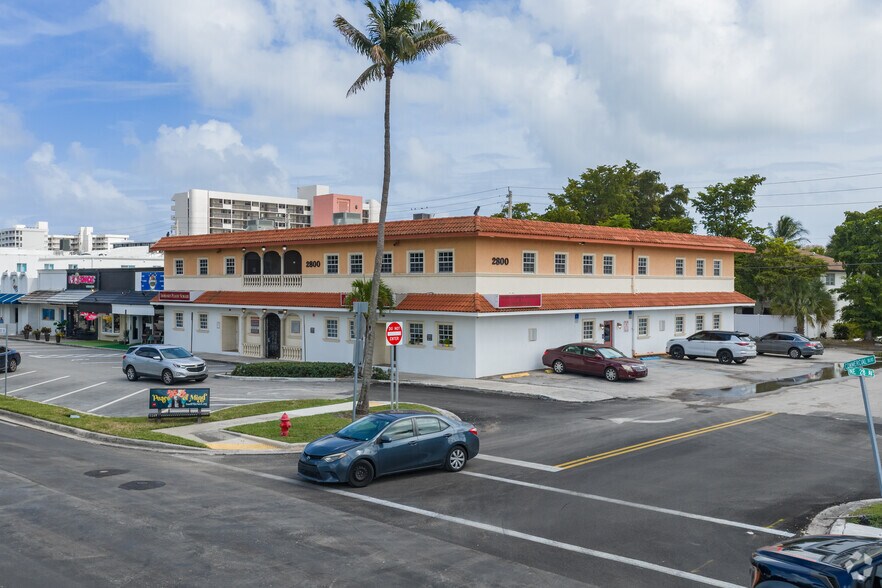 2800 E Commercial Blvd, Fort Lauderdale, FL for lease - Primary Photo - Image 1 of 5