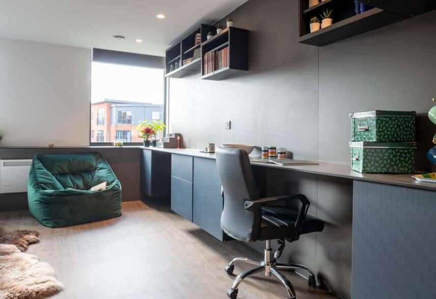 The Butts, Worcester for sale - Interior Photo - Image 2 of 10