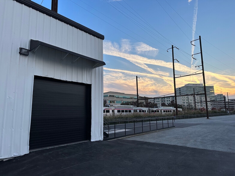 241 E Elm St, Conshohocken, PA for lease - Building Photo - Image 1 of 5