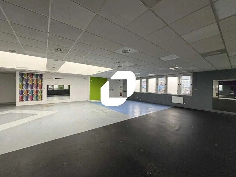 Office in Évry-Courcouronnes for lease - Interior Photo - Image 2 of 12