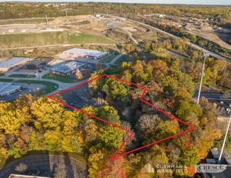 Plus de détails pour 10108 Sweet Valley Dr, Valley View, OH - Terrain à louer