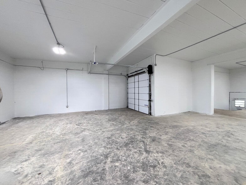 420 E 5th Ave, Columbus, OH for lease - Building Photo - Image 2 of 3