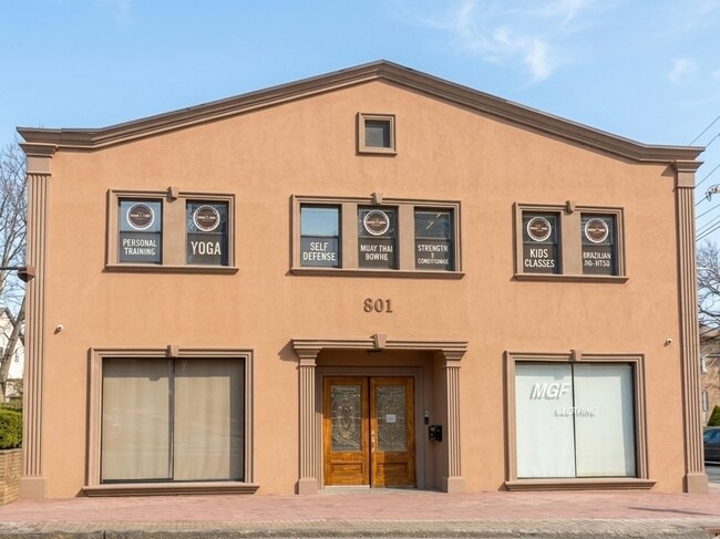 More details for 801 Palisade Ave, Fort Lee, NJ - Retail for Sale