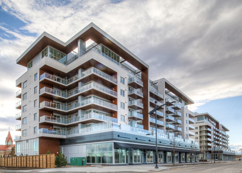 762 85 St SW, Calgary, AB for sale - Building Photo - Image 1 of 1