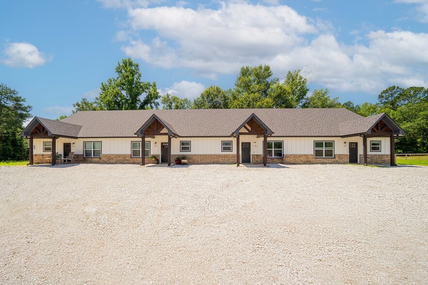 128 Loye Ln, Hawkins, TX for sale - Primary Photo - Image 1 of 17