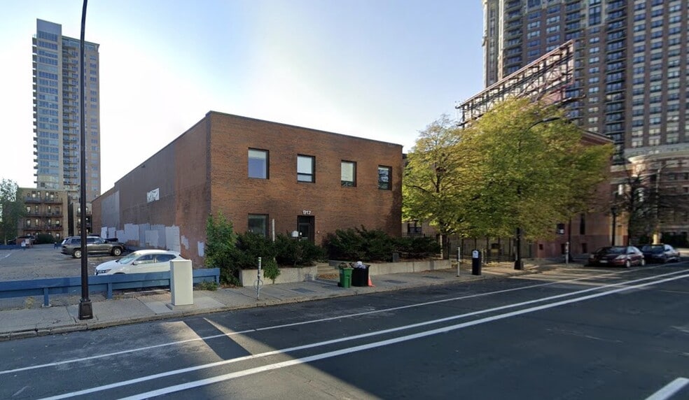917 S 5th Ave, Minneapolis, MN for sale - Building Photo - Image 2 of 5