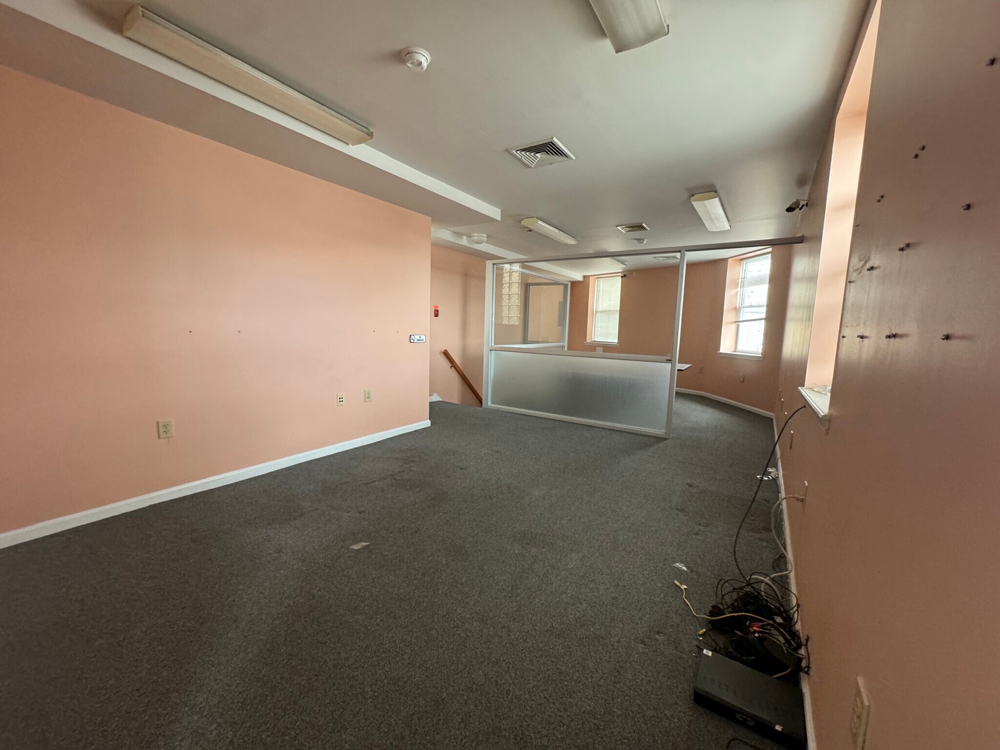 1040 E Passyunk Ave, Philadelphia, PA for lease Interior Photo- Image 1 of 6