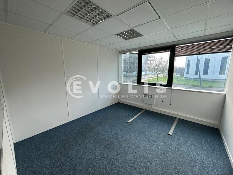 Office in Bruges for lease - Interior Photo - Image 2 of 10