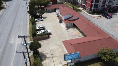 909 S Frio St, San Antonio, TX for lease Building Photo- Image 1 of 11