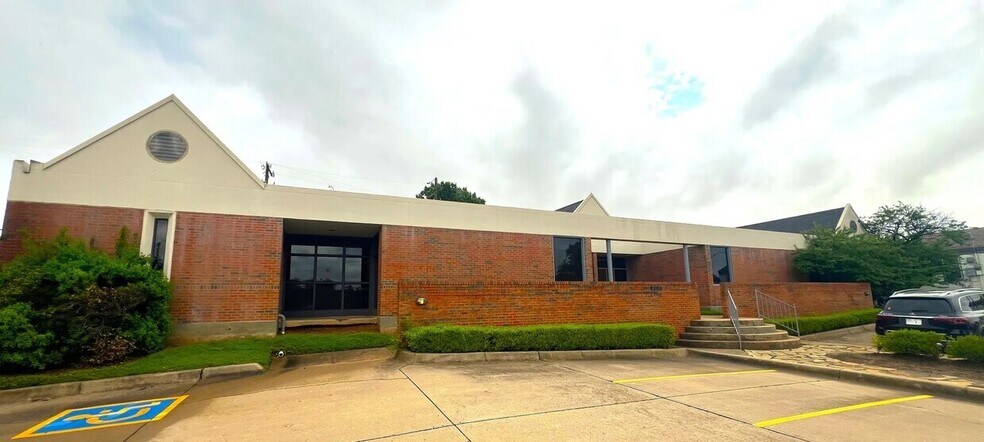 4808 N Classen Blvd, Oklahoma City, OK à vendre - Photo du bâtiment - Image 2 de 9