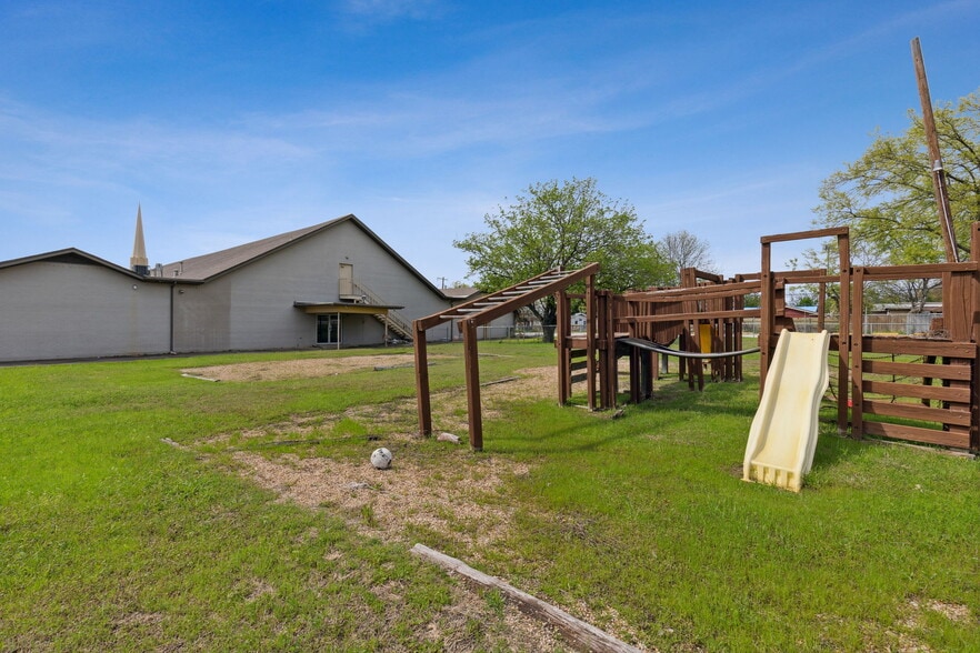 1919 S Collins St, Arlington, TX for sale - Building Photo - Image 3 of 50
