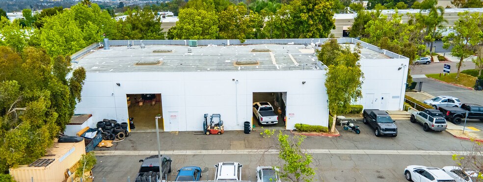 2520 Pioneer Ave, Vista, CA à vendre - Photo du bâtiment - Image 2 de 14