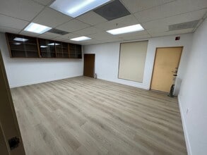 1212 5th St, Santa Monica, CA for lease Interior Photo- Image 1 of 16