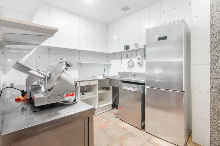 Calle Marquesa de Canillejas, 36, Siero, Asturias for sale - Interior Photo - Image 3 of 62