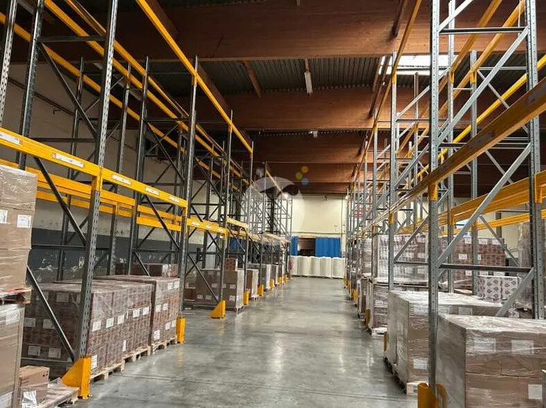 Office in Capinghem for lease - Interior Photo - Image 3 of 5