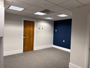 701 Washington St, Newton, MA for lease Interior Photo- Image 2 of 7