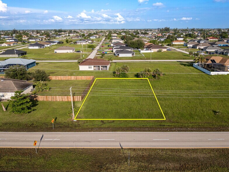 816 El Dorado N blvd, Cape Coral, FL à vendre - Aérien - Image 2 de 30