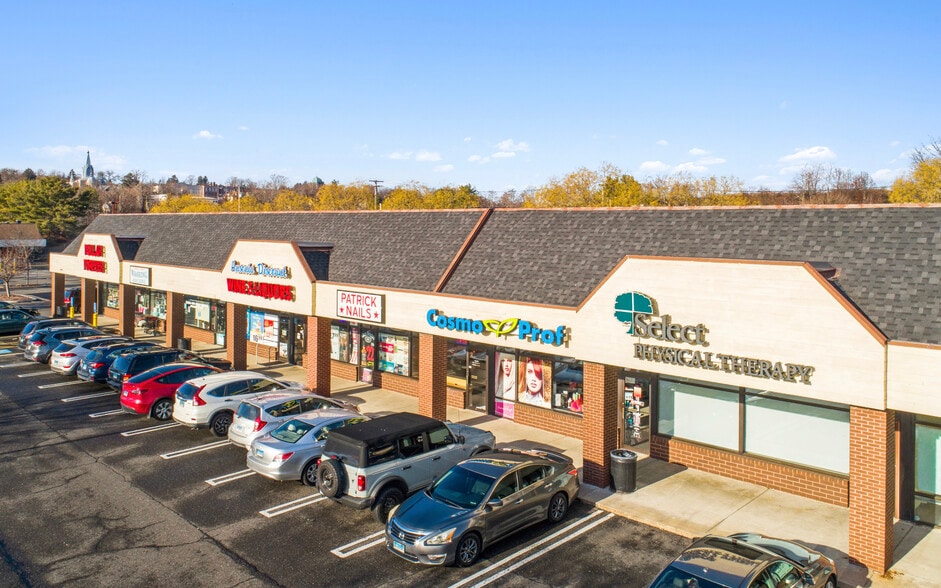 100-172 Division St, Ansonia, CT à vendre - Photo du bâtiment - Image 3 de 6