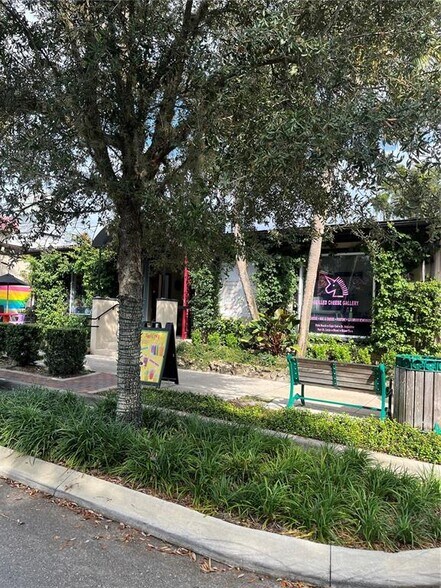 334 N Donnelly St, Mount Dora, FL for lease - Building Photo - Image 2 of 7