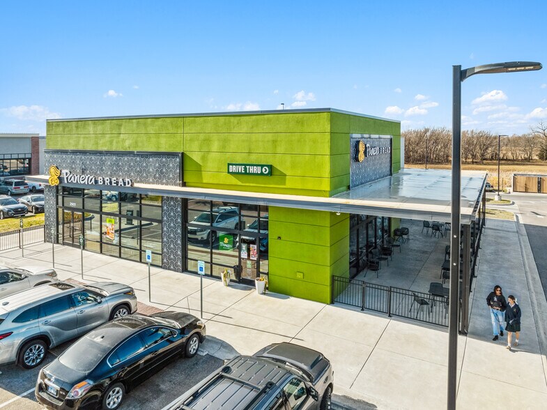 2901 N Maize Rd, Wichita, KS à vendre - Photo du bâtiment - Image 3 de 6