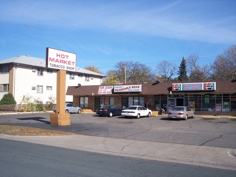 5005-5011 University Ave NE, Columbia Heights, MN for lease - Primary Photo - Image 1 of 5