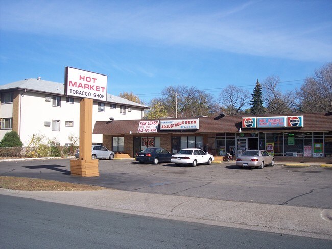 Plus de détails pour 5005-5011 University Ave NE, Columbia Heights, MN - Commerce de détail à louer