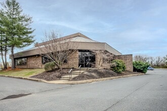 109 Lukens Dr, New Castle, DE for lease Building Photo- Image 1 of 15