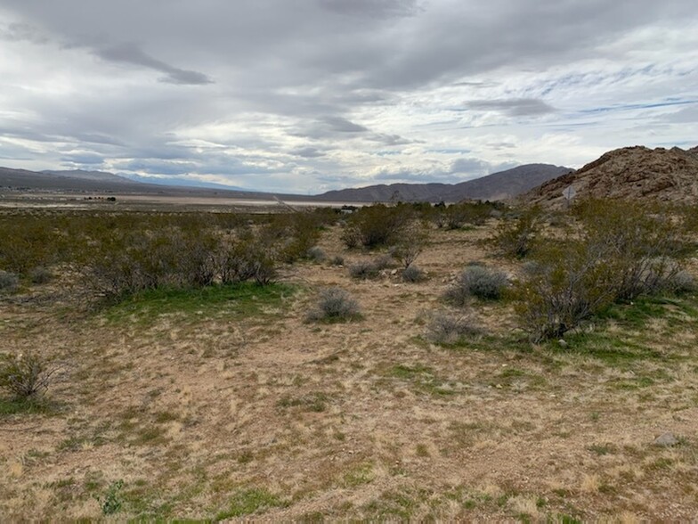 Rabbit Springs Rd, Lucerne Valley, CA à vendre - Photo du bâtiment - Image 2 de 3