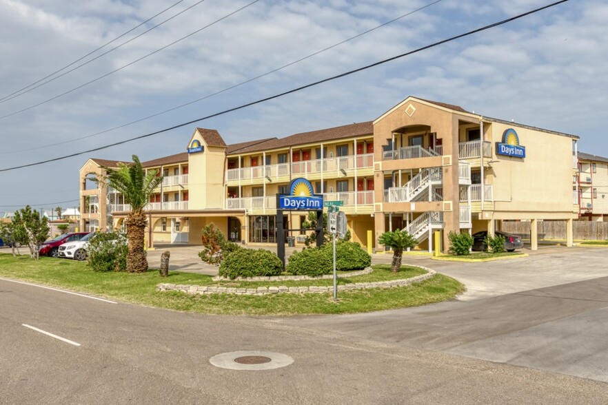 4302 Surfside Blvd, Corpus Christi, TX à vendre - Photo du bâtiment - Image 1 de 1