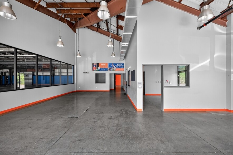 3201 Northside Dr, Raleigh, NC for lease - Building Photo - Image 3 of 9