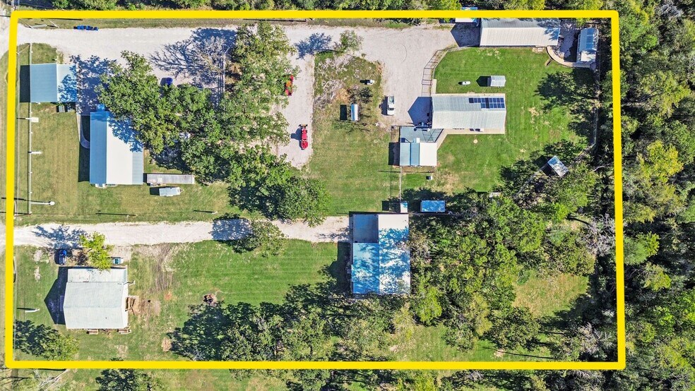 2892 TX-19, Huntsville, TX à vendre - Photo du bâtiment - Image 3 de 31