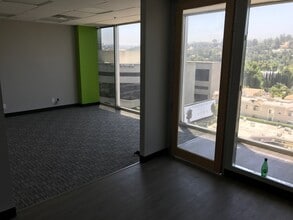 16055 Ventura Blvd, Encino, CA for lease Interior Photo- Image 1 of 4