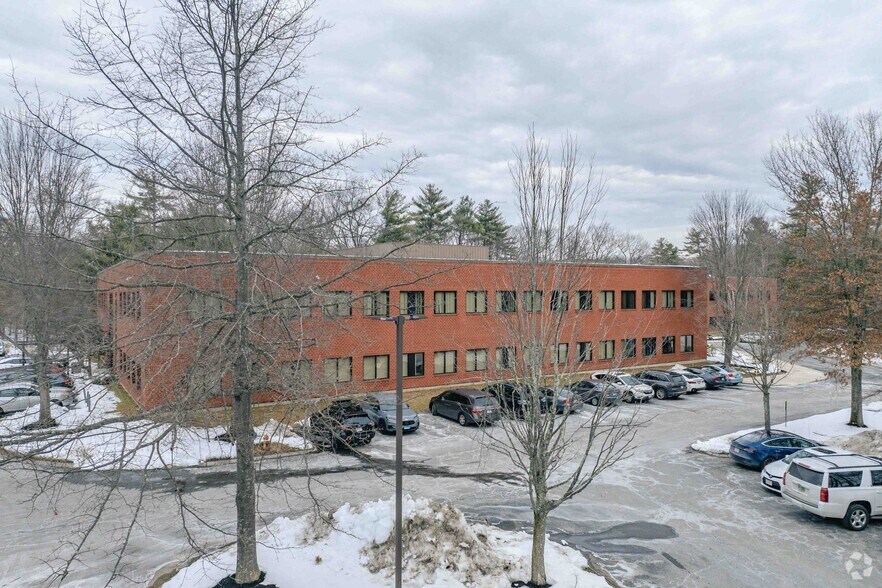 300 Federal St, Andover, MA à louer - Photo du bâtiment - Image 2 de 4