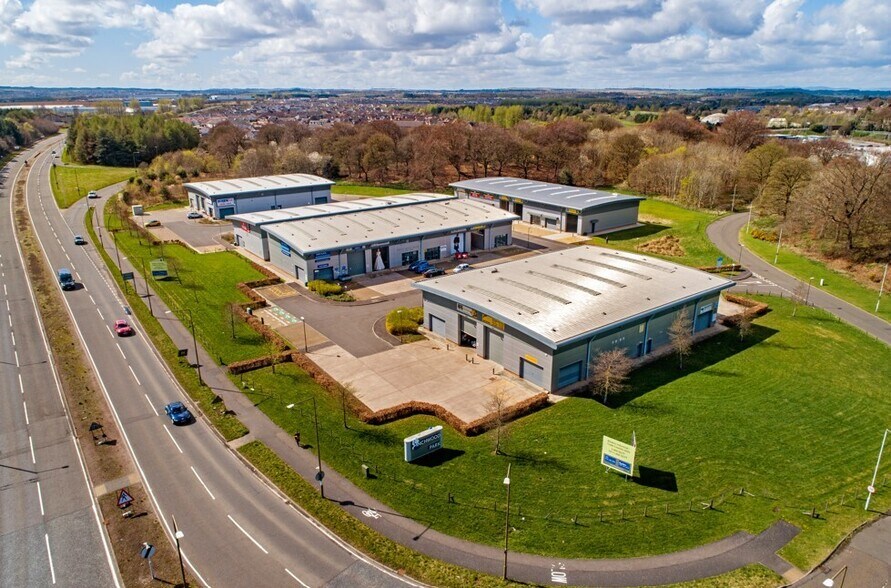 Unit 6-9 InchWood Ave, Bathgate à louer - Photo du bâtiment - Image 2 de 17